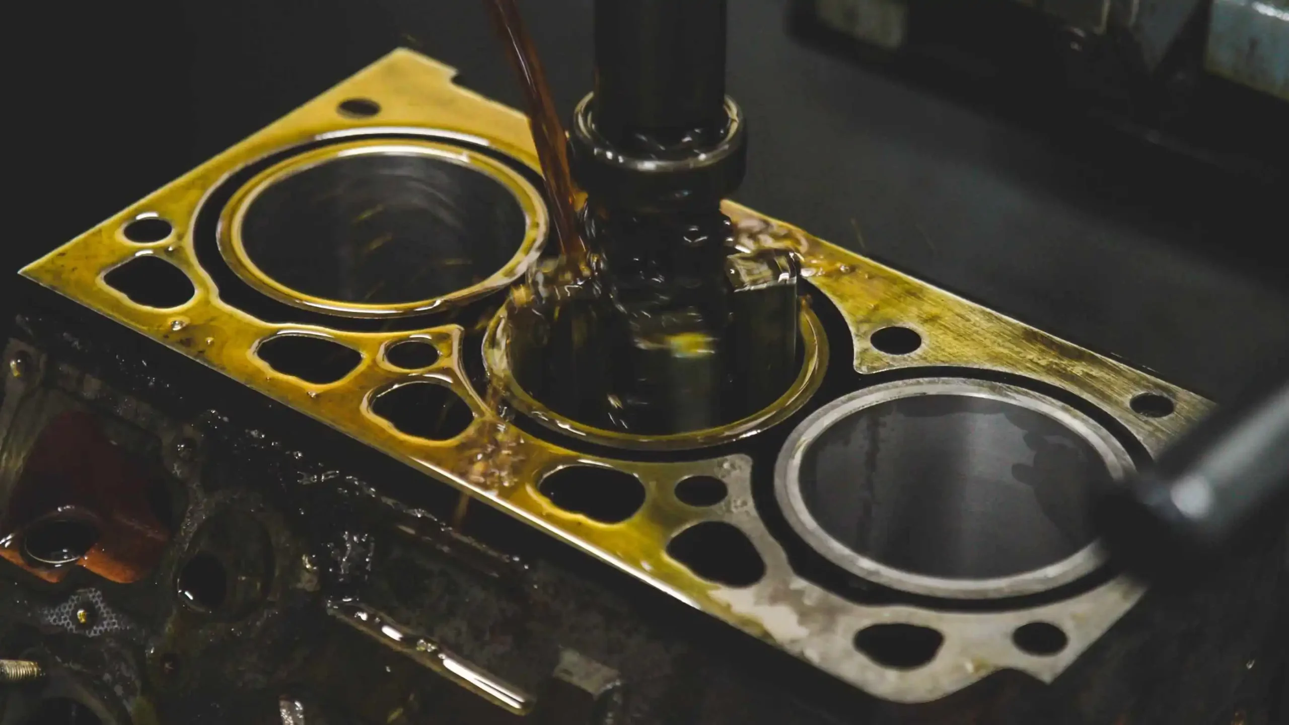The Importance of Honing Oil in the Honing Machining of a Workpiece